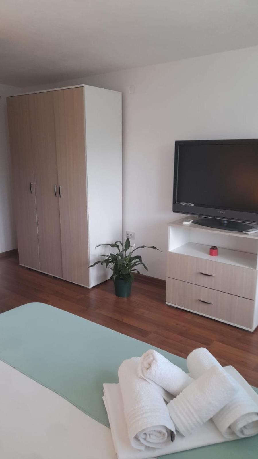 Hotel Casa Elena Ieşelniţa Exteriér fotografie
